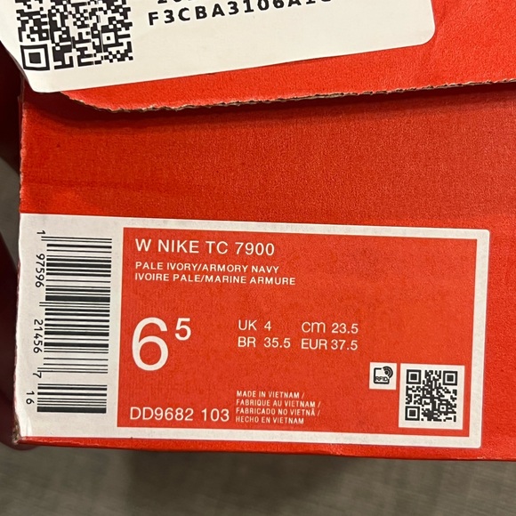 Nike TC 7900 - BRAND NEW NEVER WORN - Picture 4 of 4